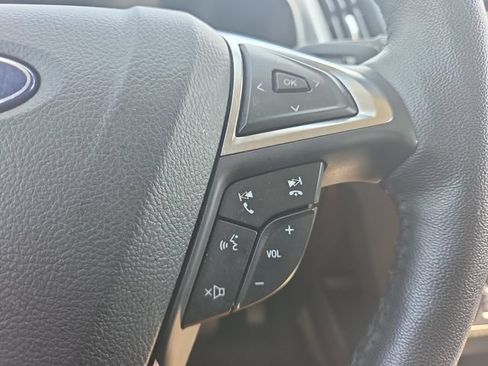 Used 2024 Ford Edge SEL w/ Convenience Package AWD/4WD image 16