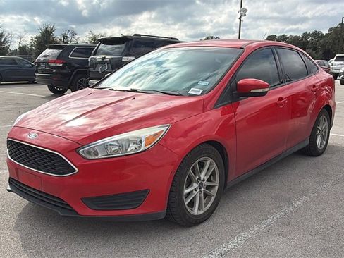 Used 2015 Ford Focus SE image 15