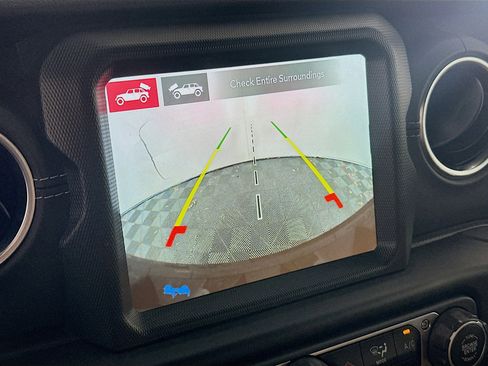 Used 2022 Jeep Wrangler Unlimited Sahara w/ Safety Group AWD/4WD image 23