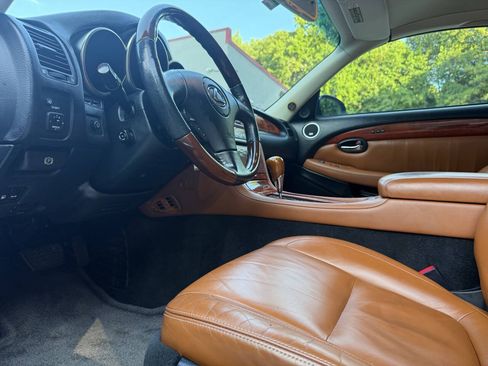 Used 2005 Lexus SC 430 Convertible RWD image 19