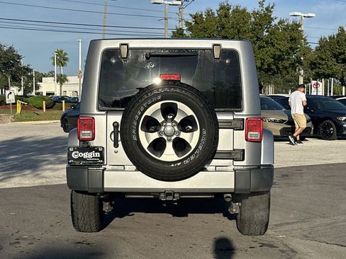 Used 2017 Jeep Wrangler Unlimited Sahara w/ Max Tow Package image 5