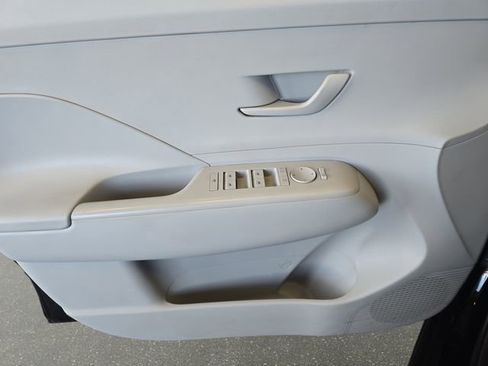 Used 2024 Hyundai Kona SEL FWD image 29