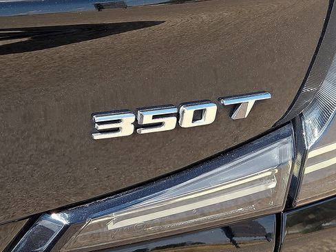 Used 2024 Cadillac XT4 Sport FWD image 16