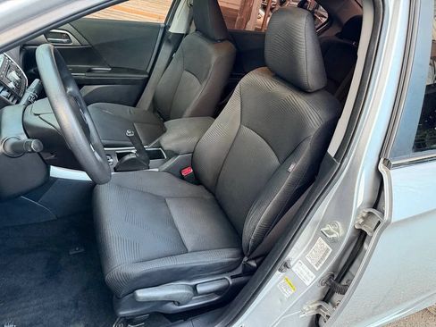 Used 2014 Honda Accord LX image 42