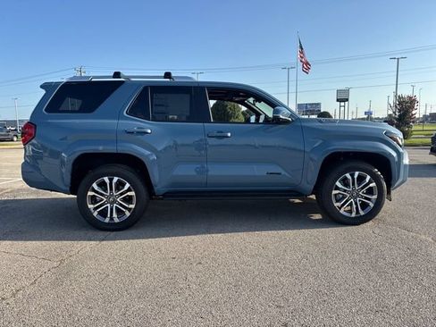New 2026 Toyota 4Runner Limited AWD/4WD image 7