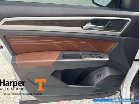 Used 2023 Volkswagen Atlas SE w/ Panoramic Sunroof Package image 19