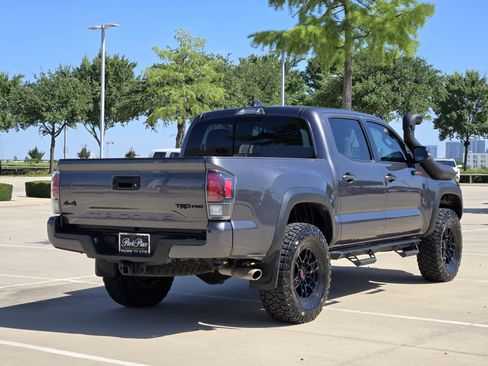 Used 2020 Toyota Tacoma TRD Pro AWD/4WD image 5