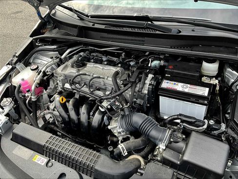 Used 2022 Toyota Corolla LE image 34