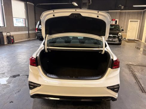 Used 2020 Kia Forte LXS FWD image 16