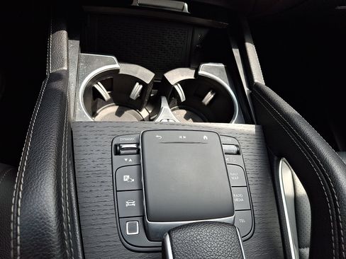 Used 2025 Mercedes-Benz GLE 450 4MATIC image 25