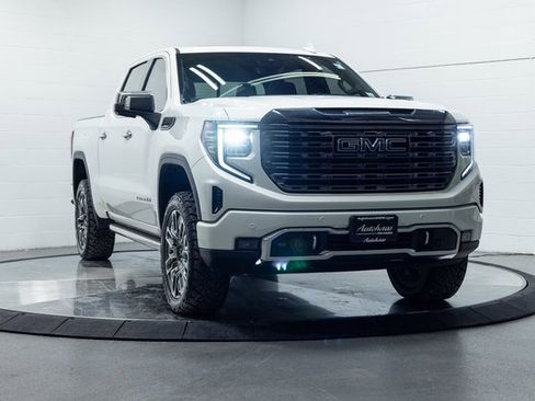 Used 2024 GMC Sierra 1500 Denali Ultimate image 4