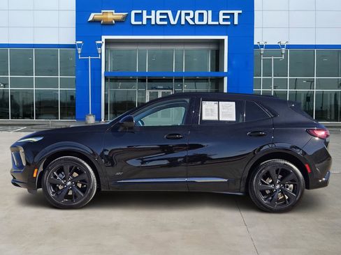 Used 2025 Buick Envision Sport Touring image 3