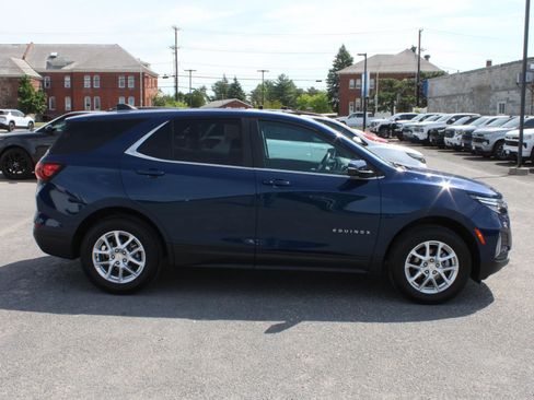 Used 2023 Chevrolet Equinox LT AWD/4WD image 4
