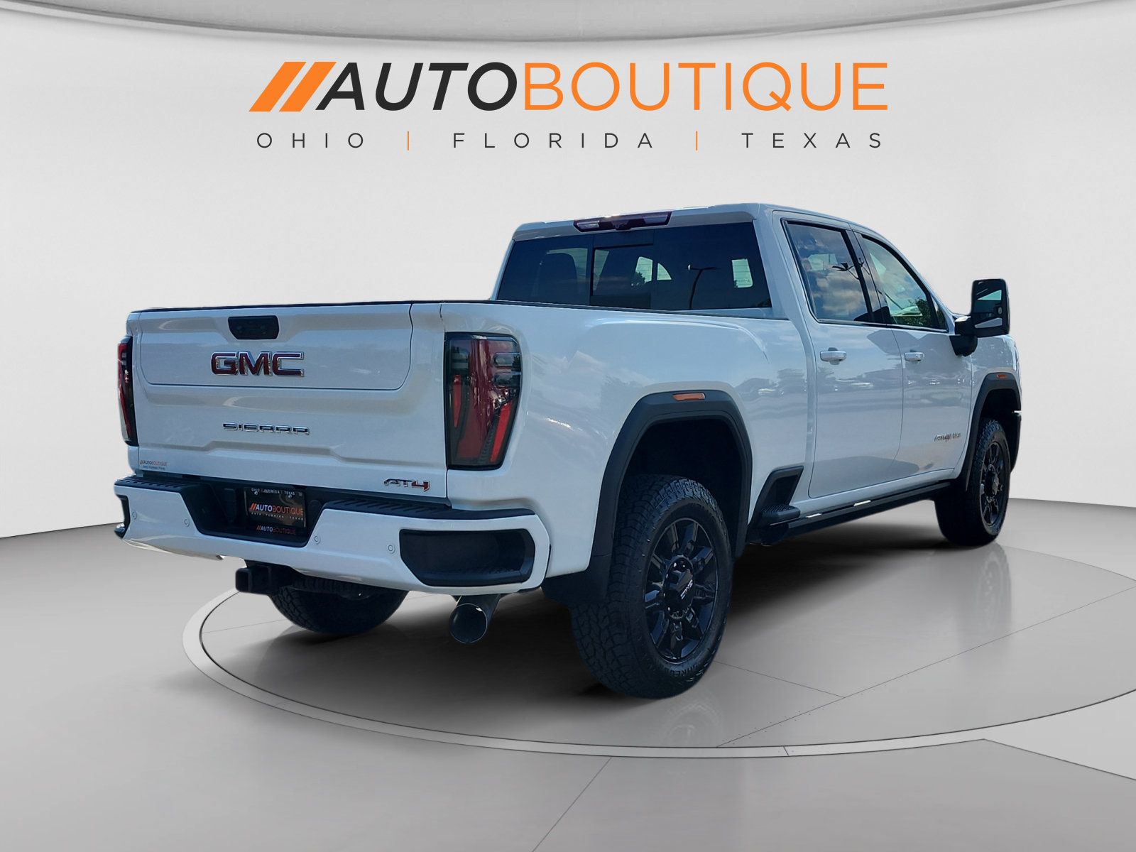 Used 2024 GMC Sierra 3500 AT4 w/ AT4 Premium Plus Package AWD/4WD image 5
