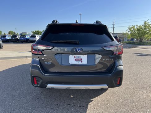 Used 2022 Subaru Outback Limited AWD/4WD image 11