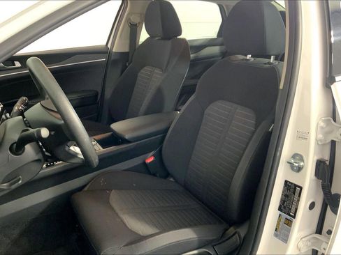 Used 2025 Kia K5 LXS FWD image 22