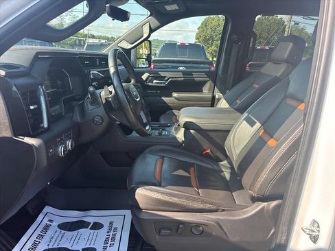 Used 2024 GMC Sierra 1500 AT4 w/ Technology Package AWD/4WD image 24