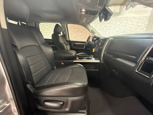 Used 2018 RAM 2500 Big Horn w/ Sport Appearance Group AWD/4WD image 11