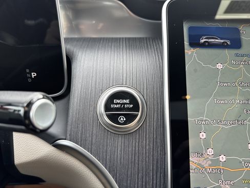 Used 2026 Mercedes-Benz GLC 300 4MATIC image 21