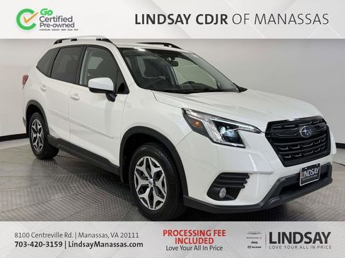 Used 2023 Subaru Forester Premium AWD/4WD image 1