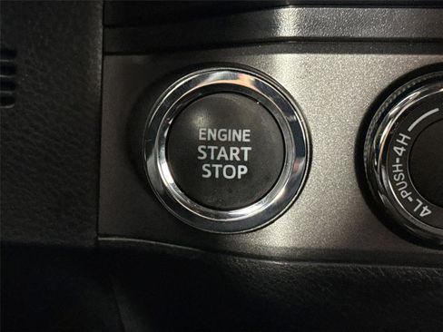 Certified 2023 Toyota Tacoma TRD Off-Road AWD/4WD image 20