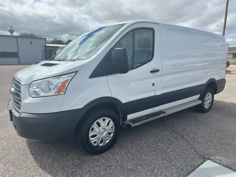 Used 2016 Ford Transit 250 130 Low Roof w/ Exterior Upgrade Package RWD image 1