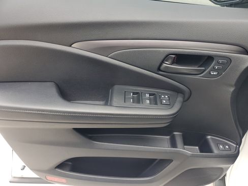 Used 2023 Honda Passport EX-L image 19