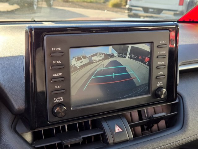 Used 2019 Toyota RAV4 LE w/ Carpet Mat Package FWD image 21