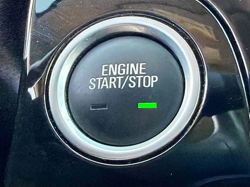 Used 2021 Buick Encore Preferred w/ Safety Package image 33