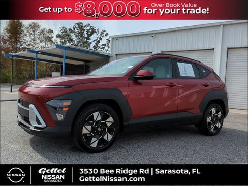 Used 2025 Hyundai Kona SEL image 1