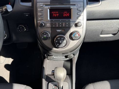 Used 2010 Kia Soul + w/ Audio Pkg FWD image 20