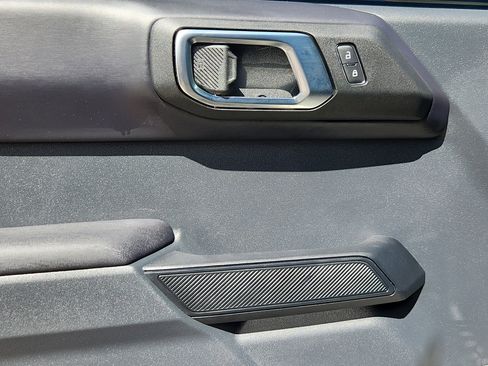 Used 2025 Ford Bronco Outer Banks image 6