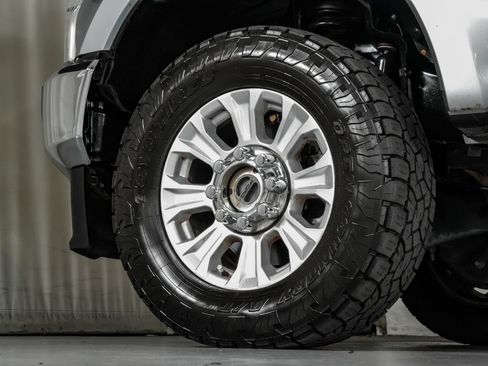 Used 2022 Ford F350 XLT w/ XLT Value Package AWD/4WD image 52