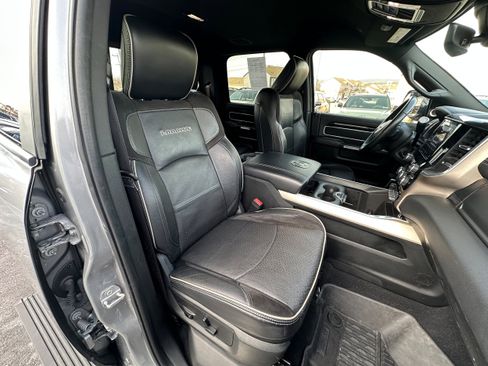 Used 2019 RAM 3500 Laramie image 23