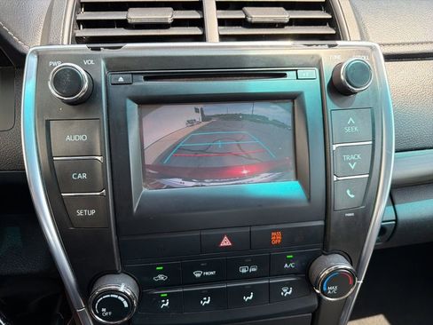 Used 2015 Toyota Camry LE FWD image 50