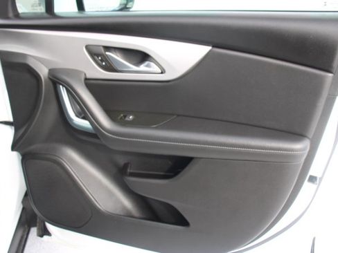 Used 2022 Chevrolet Blazer LT w/ LPO, Black Accent Package image 18