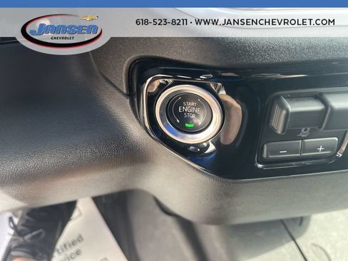 Used 2025 Chevrolet Silverado 2500 LT AWD/4WD image 16