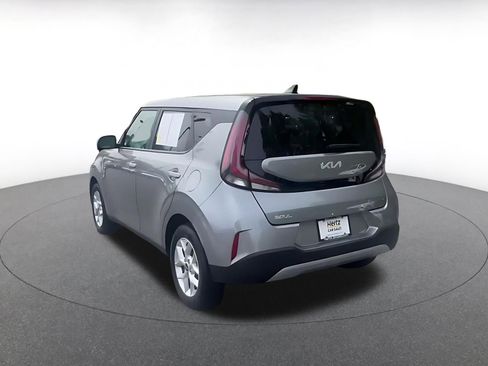 Used 2025 Kia Soul LX w/ LX Technology Package image 11