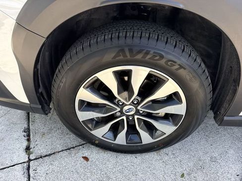 Certified 2024 Subaru Outback Limited AWD/4WD image 10