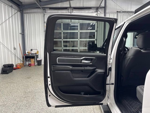 Used 2022 RAM 1500 Big Horn AWD/4WD image 16