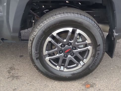 Used 2024 Toyota Tacoma TRD Sport image 16