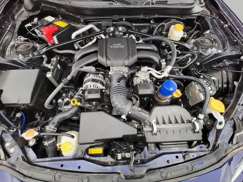 Used 2022 Toyota GR86 Premium w/ ALL Weather Mat Package (TMS) RWD image 8