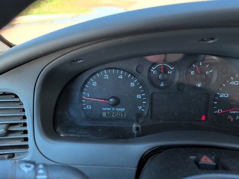 Used 2011 Ford Ranger XLT image 11