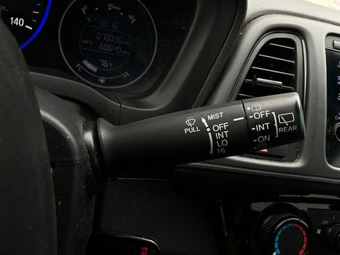 Used 2022 Honda HR-V Sport image 32