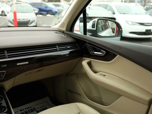 Used 2018 Audi Q7 3.0T Prestige w/ Prestige Package image 39