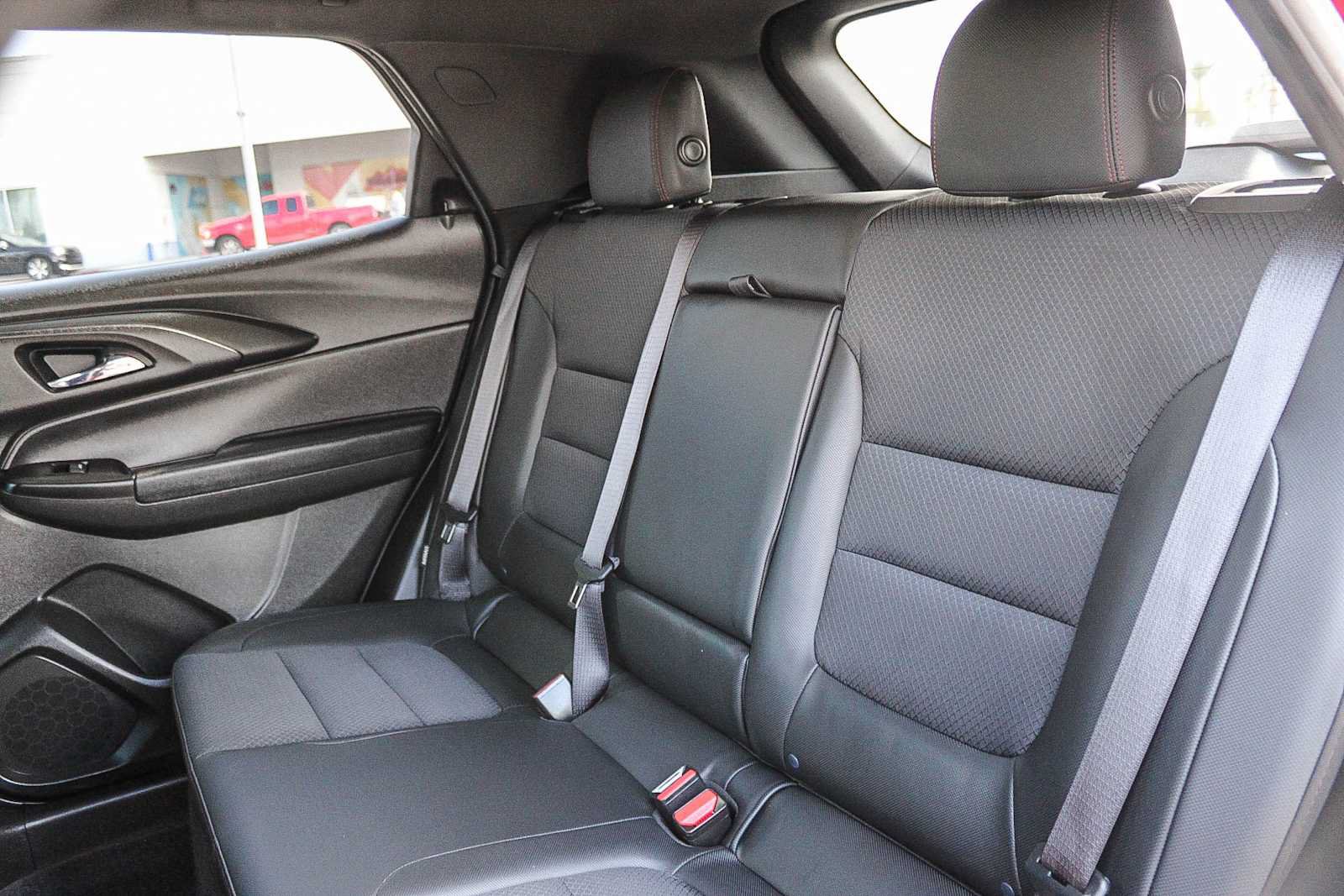 Used 2021 Chevrolet TrailBlazer RS FWD image 18