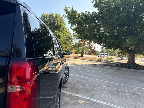 Used 2016 Chevrolet Tahoe LTZ AWD/4WD image 15