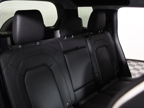 New 2026 Land Rover Defender 110 X-Dynamic SE AWD/4WD image 22