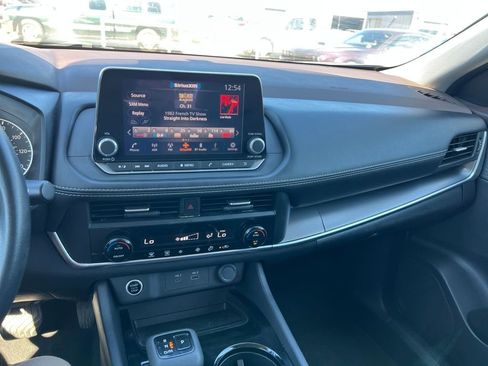 Certified 2023 Nissan Rogue SV image 21