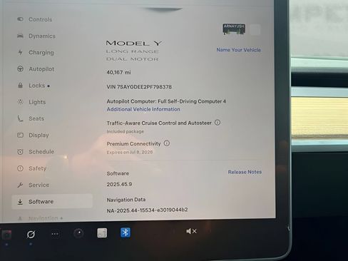 Used 2023 Tesla Model Y Long Range AWD/4WD image 24